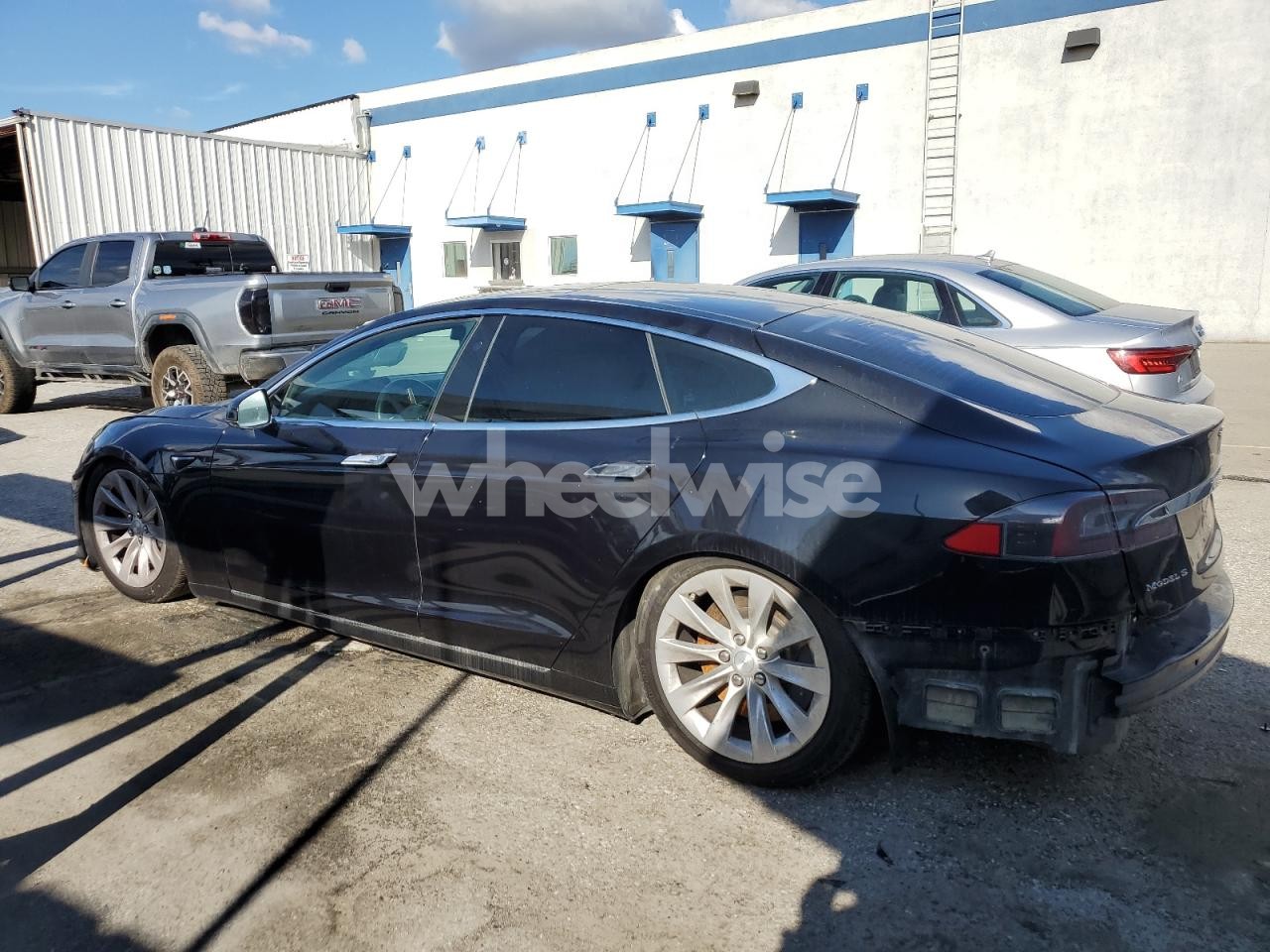 Photo 2 of 2018 TESLA MODEL S N/A (VIN 5YJSA1E21JF265325)