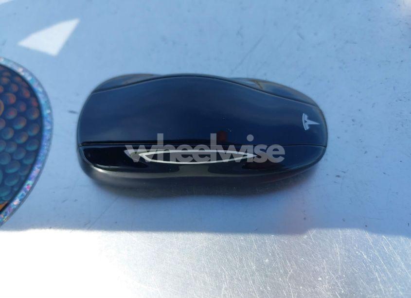 Photo 11 of 2015 Tesla Model S 70D/85D/P85D (VIN 5YJSA1E22FF114484)