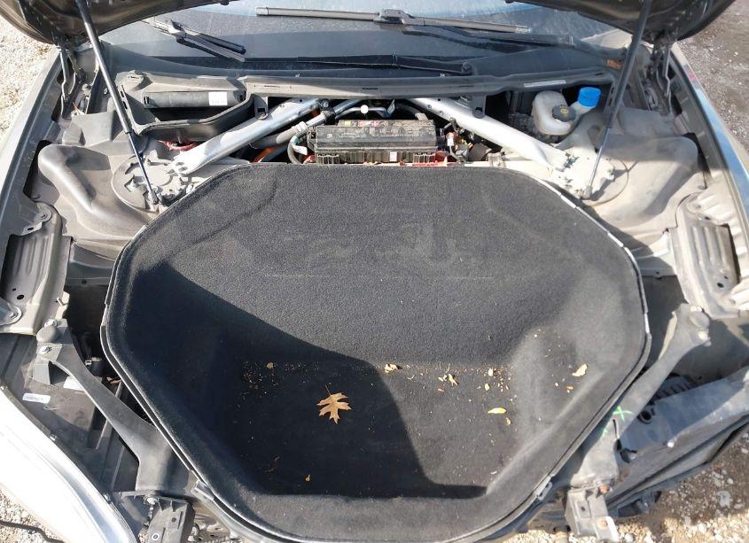 Photo 10 of 2016 Tesla Model S 60D/70D/75D/85D/90D (VIN 5YJSA1E22GF132842)