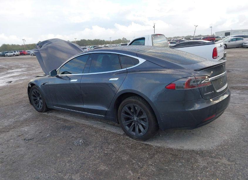 Photo 14 of 2017 Tesla Model S 100D/60D/75D/90D/P100D (VIN 5YJSA1E22HF217035)