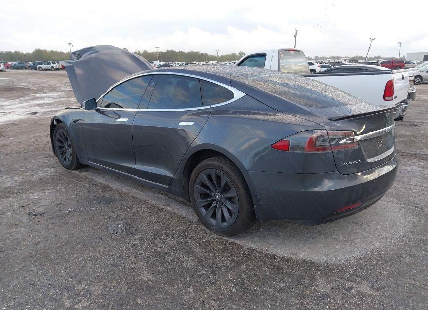Photo 3 of 2017 Tesla Model S 100D/60D/75D/90D/P100D (VIN 5YJSA1E22HF217035)
