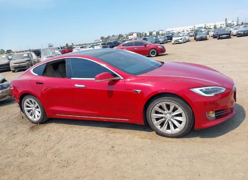 Photo 14 of 2018 Tesla Model S 100D/75D/P100D (VIN 5YJSA1E22JF244242)