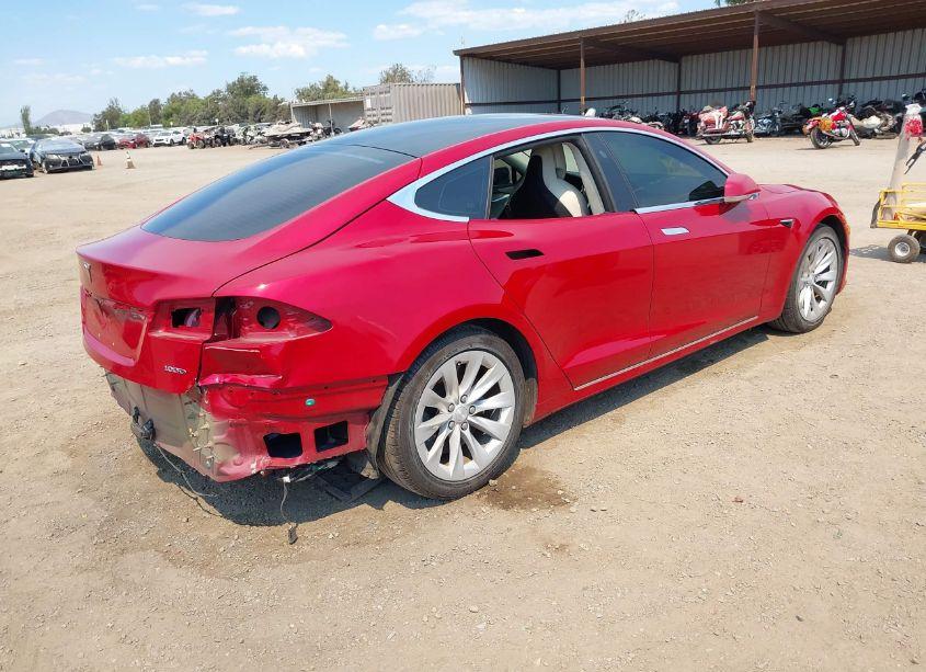 Photo 4 of 2018 Tesla Model S 100D/75D/P100D (VIN 5YJSA1E22JF244242)