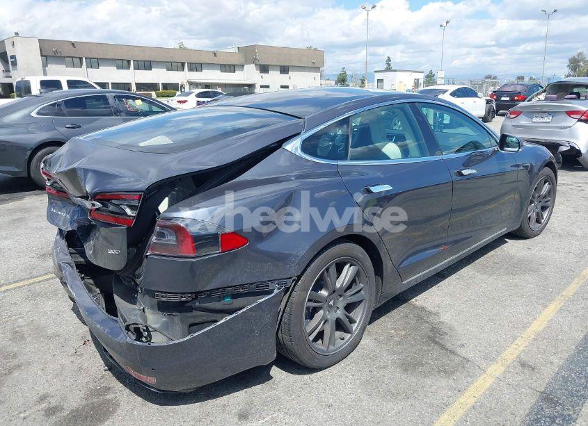 Photo 4 of 2018 Tesla Model S 100D/75D/P100D (VIN 5YJSA1E22JF250185)