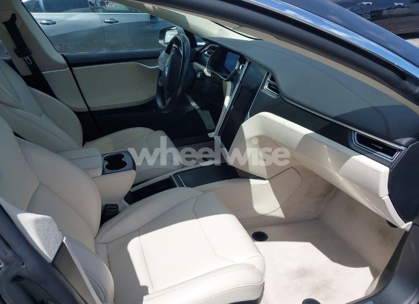 Photo 5 of 2018 Tesla Model S 100D/75D/P100D (VIN 5YJSA1E22JF250185)