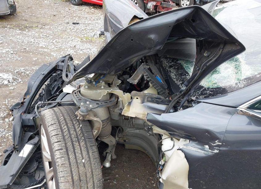 Photo 9 of 2019 Tesla Model S 100D/75D/LONG RANGE/STANDARD RANGE (VIN 5YJSA1E22KF302951)