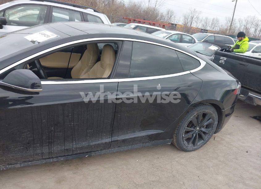 Photo 15 of 2015 Tesla Model S 70D/85D/P85D (VIN 5YJSA1E23FF118463)