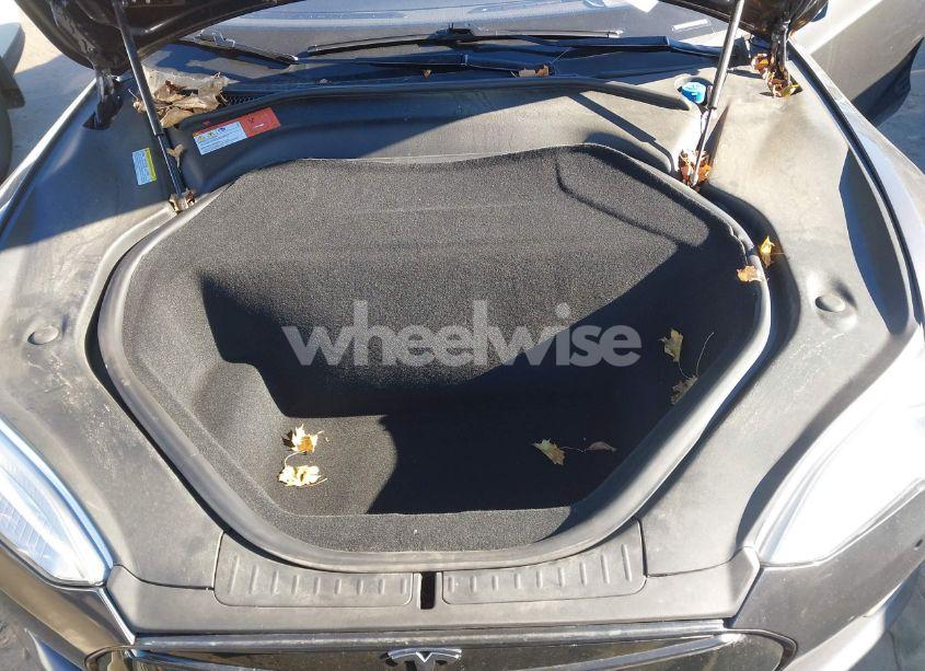 Photo 10 of 2016 Tesla Model S 60D/70D/75D/85D/90D (VIN 5YJSA1E23GF129903)