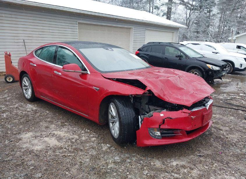 2016 Tesla Model S 60D/70D/75D/85D/90D (VIN 5YJSA1E23GF147351) main photo