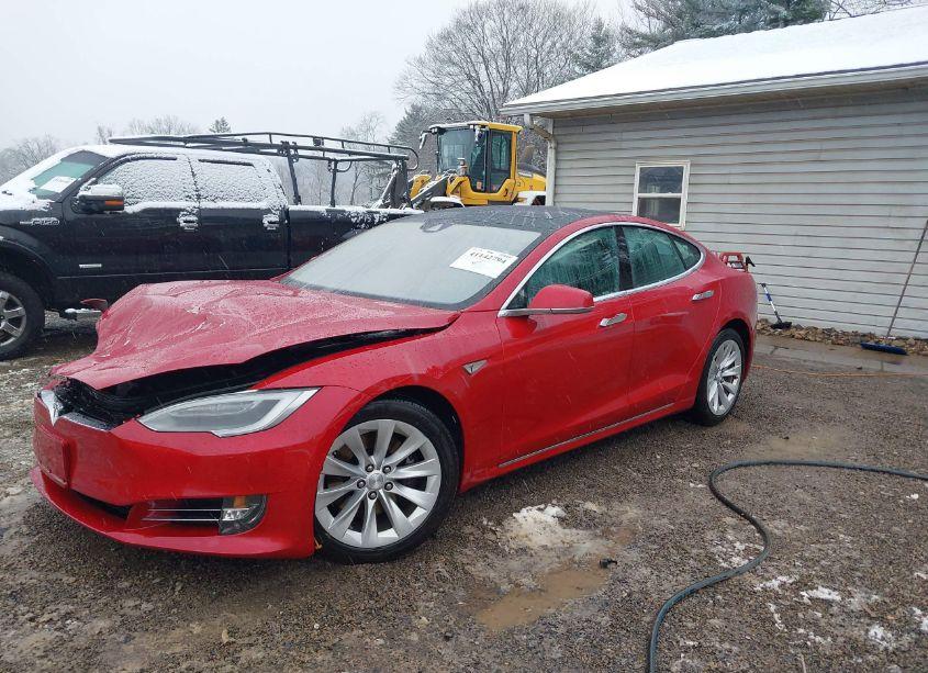 Photo 2 of 2016 Tesla Model S 60D/70D/75D/85D/90D (VIN 5YJSA1E23GF147351)