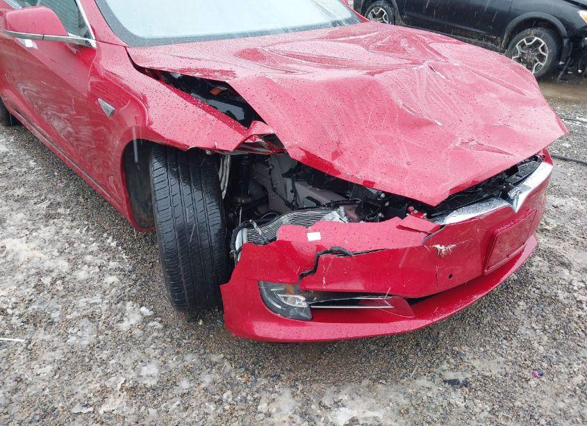 Photo 6 of 2016 Tesla Model S 60D/70D/75D/85D/90D (VIN 5YJSA1E23GF147351)