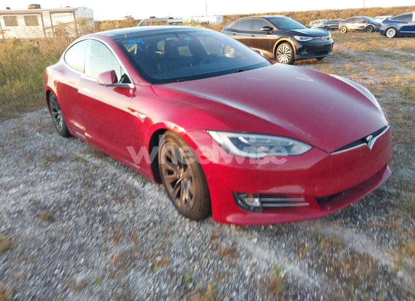 2018 Tesla Model S 100D/75D/P100D (VIN 5YJSA1E23JF239857) main photo