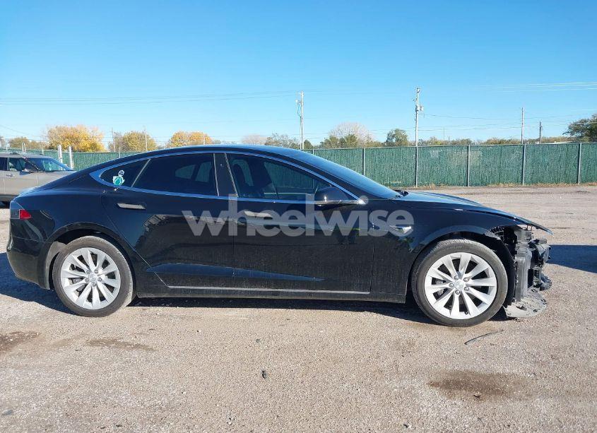 Photo 13 of 2018 Tesla Model S 100D/75D/P100D (VIN 5YJSA1E23JF246601)