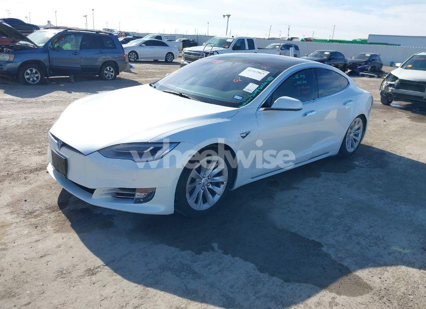 Photo 2 of 2020 Tesla Model S LONG RANGE DUAL MOTOR ALL-WHEEL DRIVE/LONG RANGE PLUS DUAL MOTOR ALL-WHEEL DRIVE (VIN 5YJSA1E23LF360441)