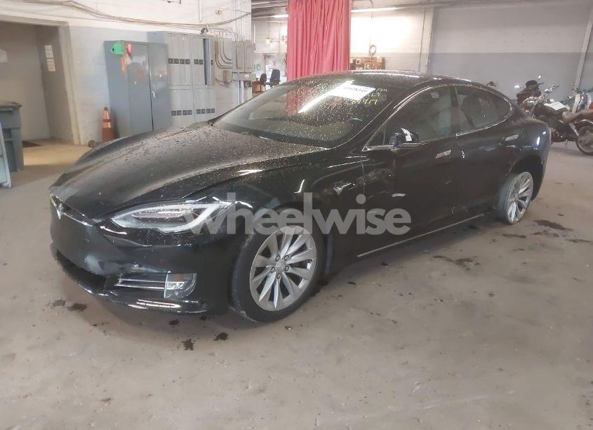 Photo 2 of 2018 Tesla Model S (VIN 5YJSA1E24JF284919)