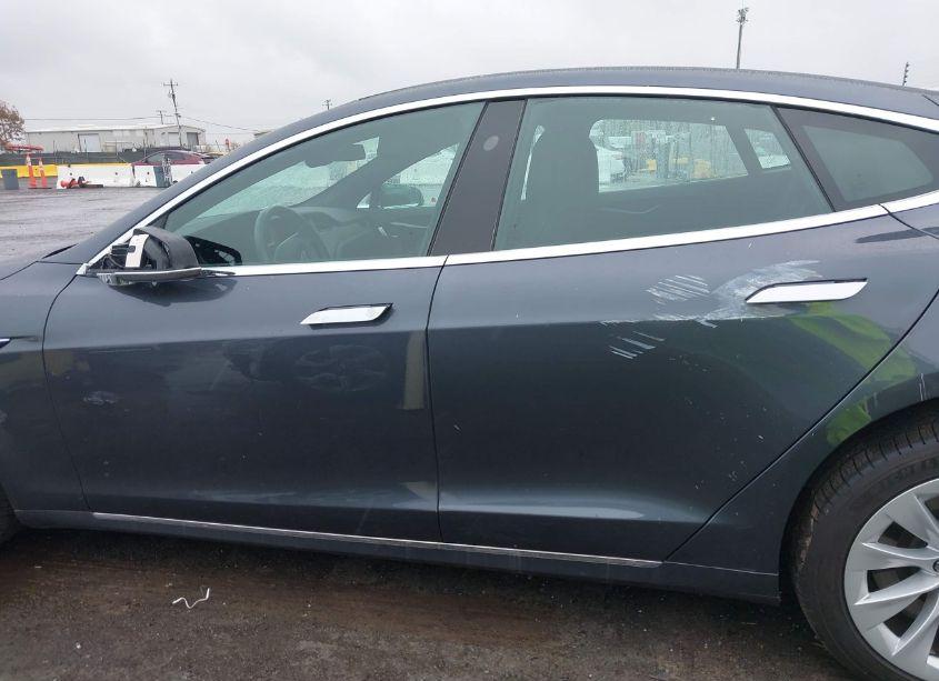 Photo 14 of 2018 Tesla Model S 100D/75D/P100D (VIN 5YJSA1E24JF298156)