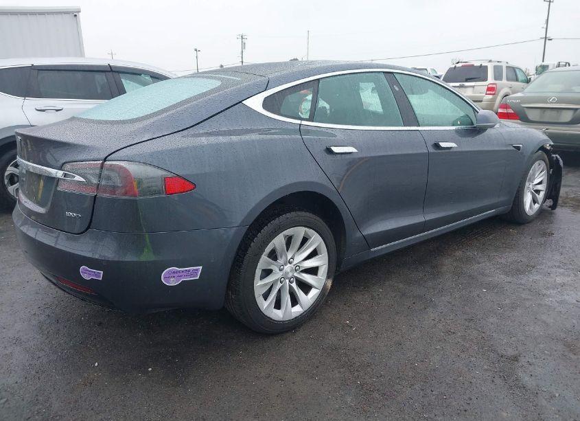 Photo 4 of 2018 Tesla Model S 100D/75D/P100D (VIN 5YJSA1E24JF298156)