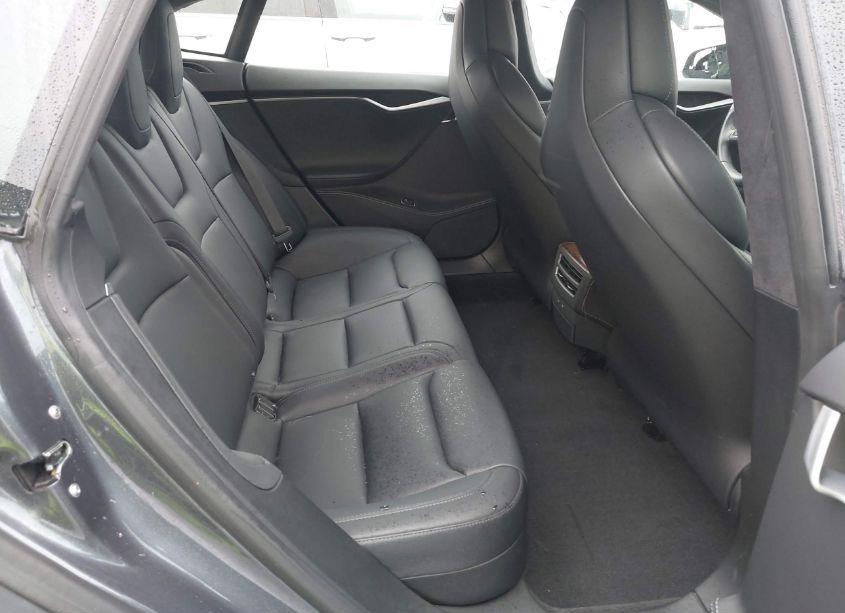 Photo 8 of 2018 Tesla Model S 100D/75D/P100D (VIN 5YJSA1E24JF298156)