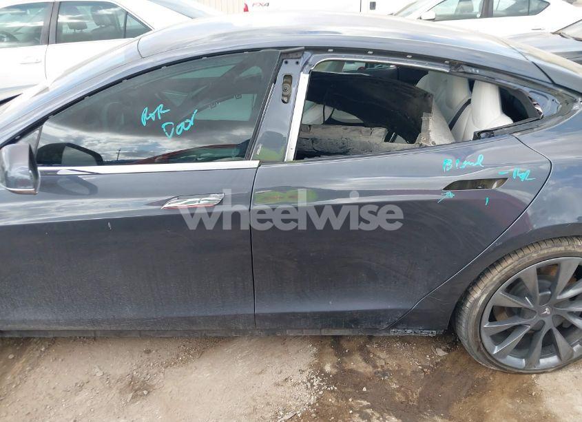 Photo 15 of 2020 Tesla Model S (VIN 5YJSA1E24LF350954)