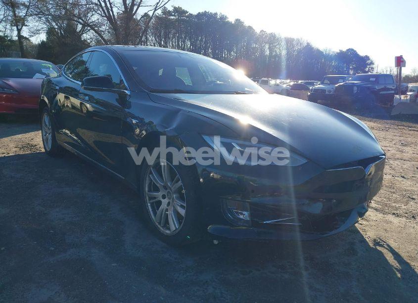 2020 Tesla Model S LONG RANGE DUAL MOTOR ALL-WHEEL DRIVE/LONG RANGE PLUS DUAL MOTOR ALL-WHEEL DRIVE (VIN 5YJSA1E24LF413888) main photo