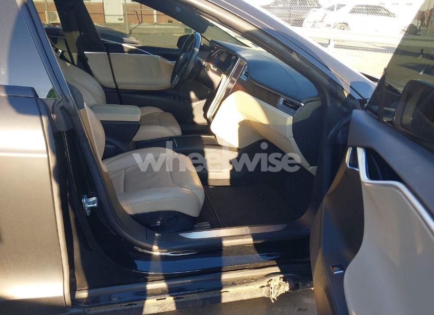 Photo 5 of 2017 Tesla Model S (VIN 5YJSA1E25HF186217)