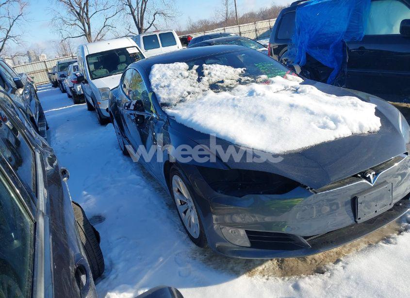 2017 Tesla Model S 100D/60D/75D/90D/P100D (VIN 5YJSA1E25HF204179) main photo