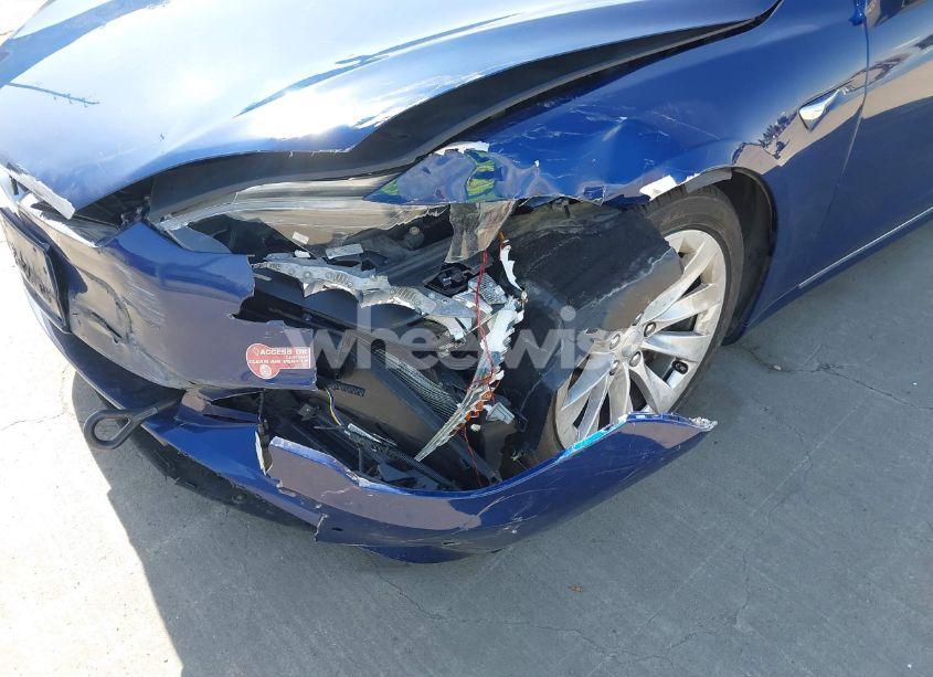 Photo 6 of 2017 Tesla Model S 100D/60D/75D/90D/P100D (VIN 5YJSA1E25HF209284)