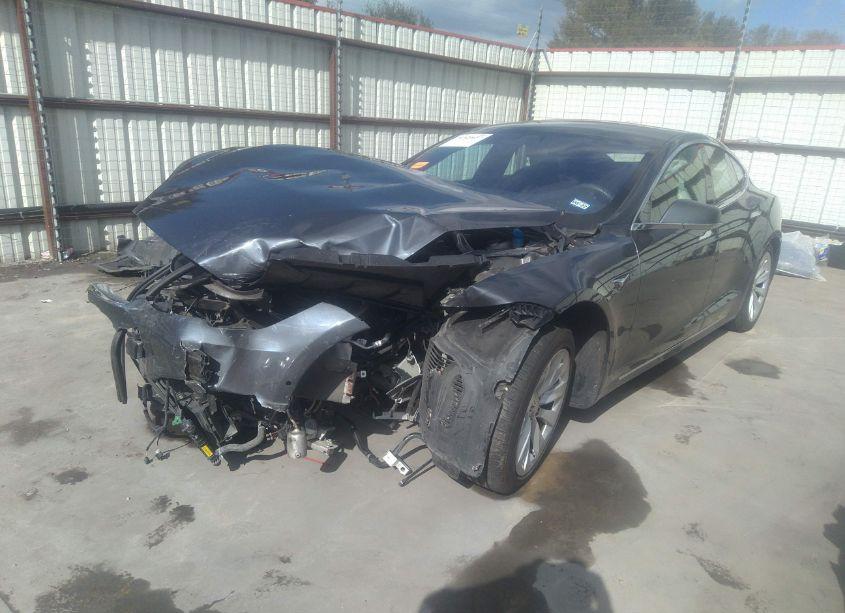 Photo 2 of 2017 Tesla Model S 60D/75D/90D/P100D/100D (VIN 5YJSA1E25HF211052)