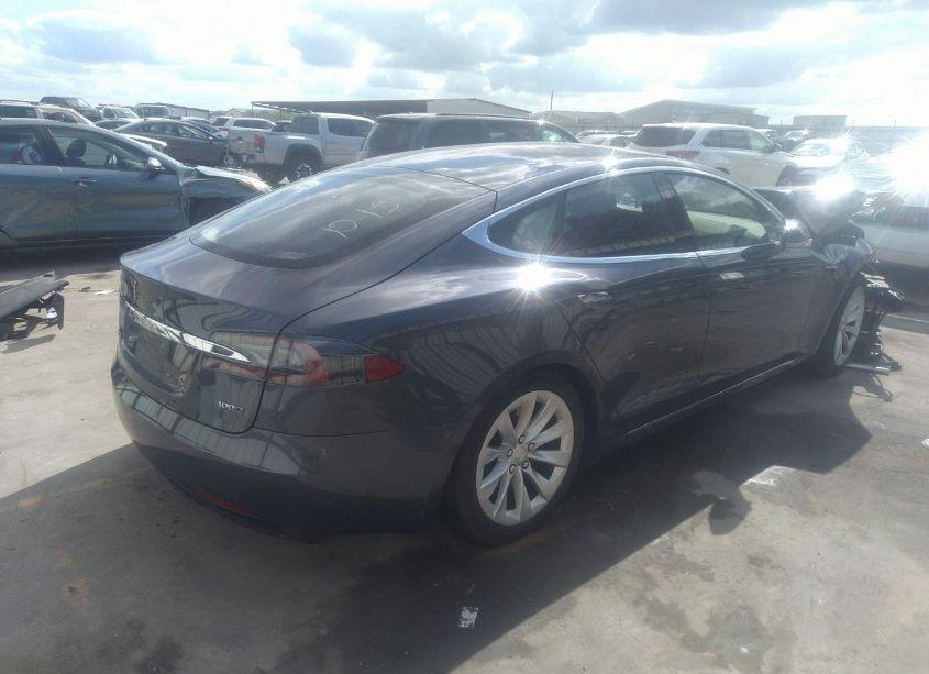 Photo 4 of 2017 Tesla Model S 60D/75D/90D/P100D/100D (VIN 5YJSA1E25HF211052)