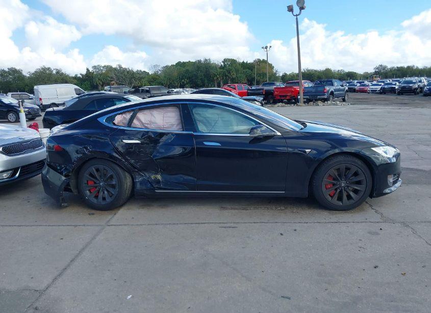 Photo 13 of 2018 Tesla Model S 100D/75D/P100D (VIN 5YJSA1E25JF268230)