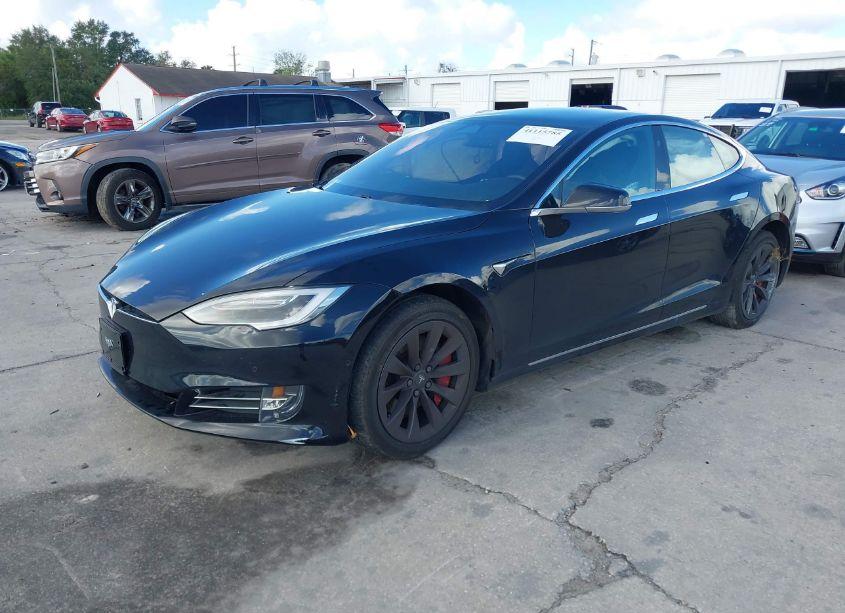 Photo 2 of 2018 Tesla Model S 100D/75D/P100D (VIN 5YJSA1E25JF268230)