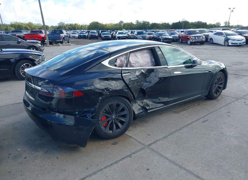 Photo 4 of 2018 Tesla Model S 100D/75D/P100D (VIN 5YJSA1E25JF268230)