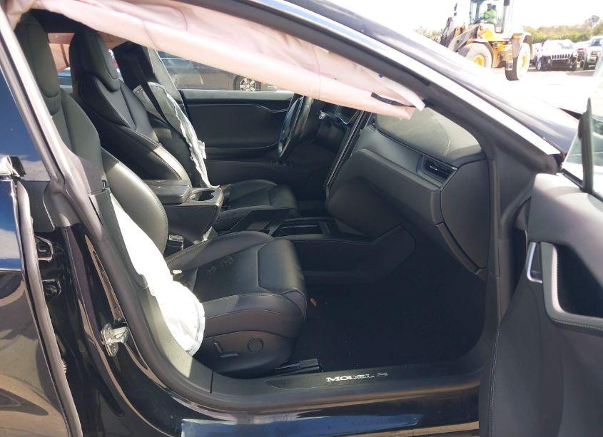 Photo 5 of 2018 Tesla Model S 100D/75D/P100D (VIN 5YJSA1E25JF268230)