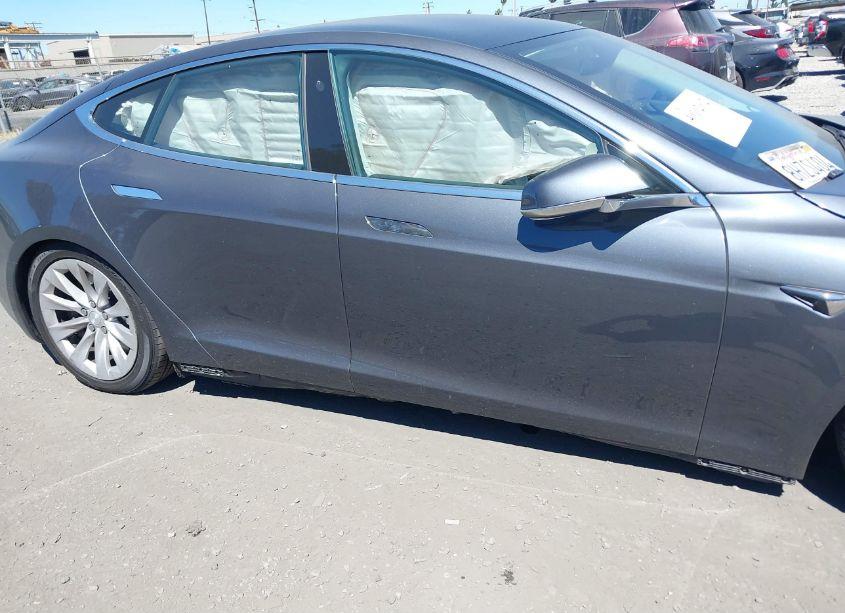Photo 13 of 2018 Tesla Model S 100D/75D/P100D (VIN 5YJSA1E25JF291121)