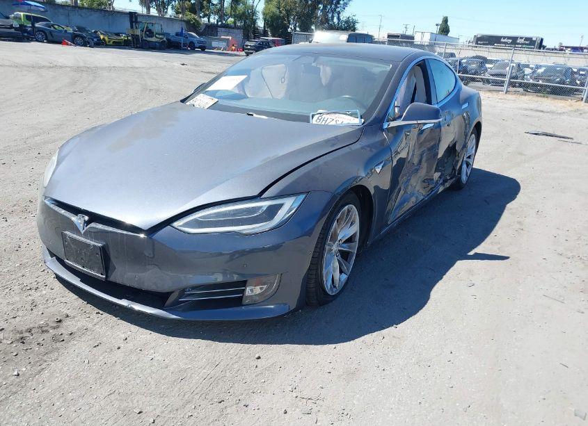 Photo 2 of 2018 Tesla Model S 100D/75D/P100D (VIN 5YJSA1E25JF291121)