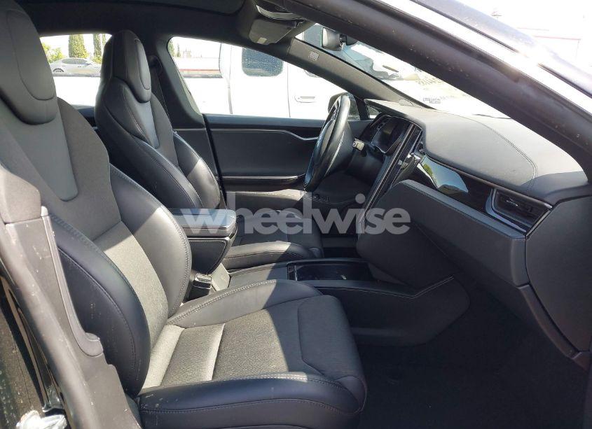 Photo 5 of 2018 Tesla Model S 100D/75D/P100D (VIN 5YJSA1E25JF292480)