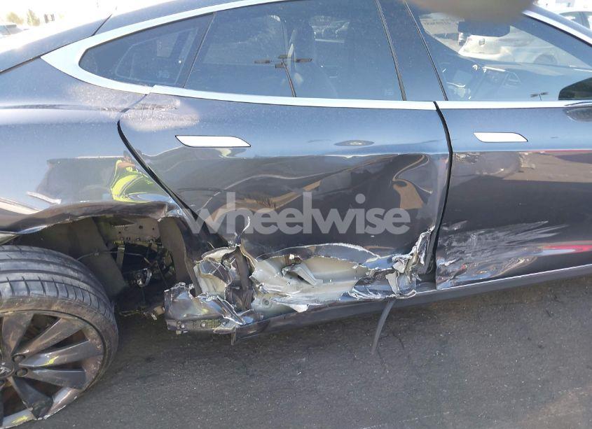 Photo 11 of 2015 Tesla Model S 70D/85D/P85D (VIN 5YJSA1E26FF115556)