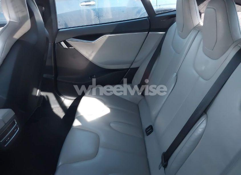 Photo 7 of 2015 Tesla Model S 70D/85D/P85D (VIN 5YJSA1E26FF115556)