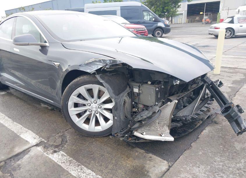 Photo 20 of 2017 Tesla Model S 100D/60D/75D/90D/P100D (VIN 5YJSA1E26HF195363)