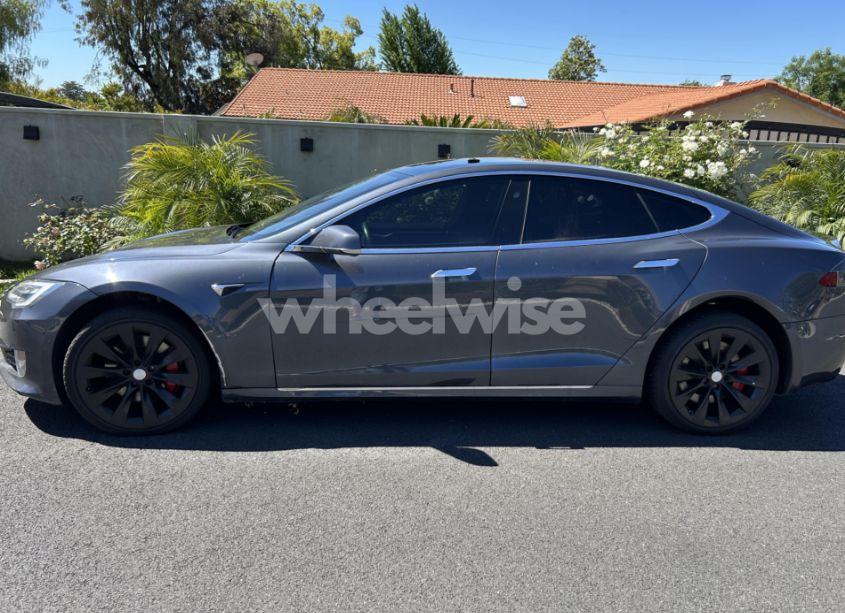Photo 13 of 2017 Tesla Model S 100D/60D/75D/90D/P100D (VIN 5YJSA1E26HF215014)