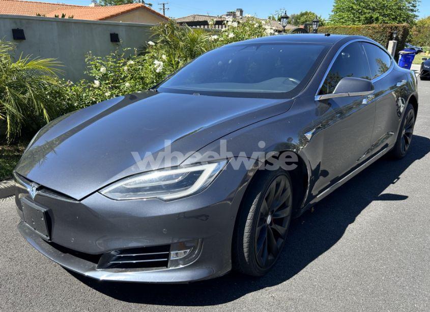 Photo 2 of 2017 Tesla Model S 100D/60D/75D/90D/P100D (VIN 5YJSA1E26HF215014)
