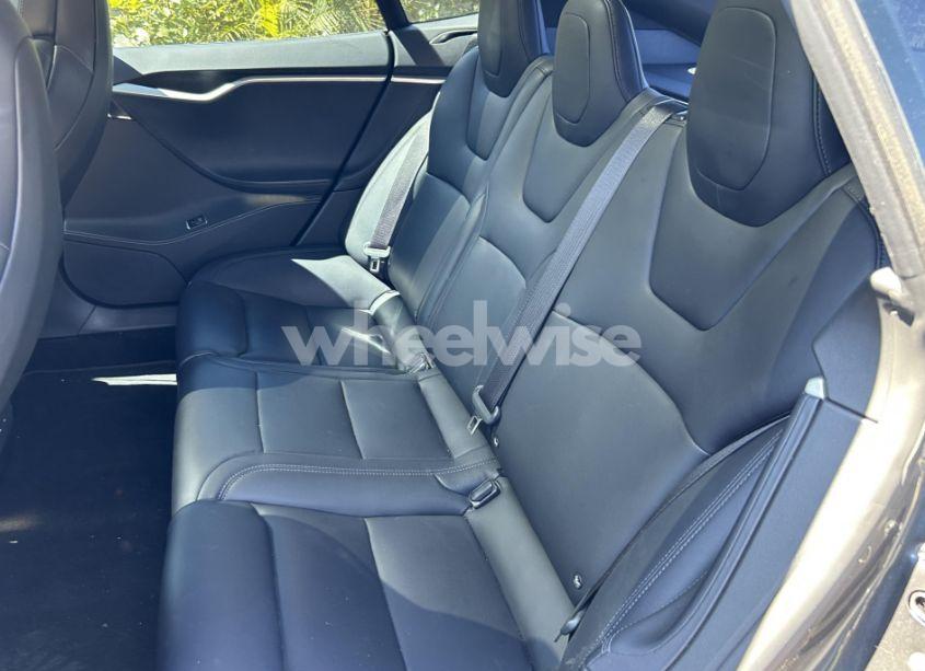 Photo 8 of 2017 Tesla Model S 100D/60D/75D/90D/P100D (VIN 5YJSA1E26HF215014)