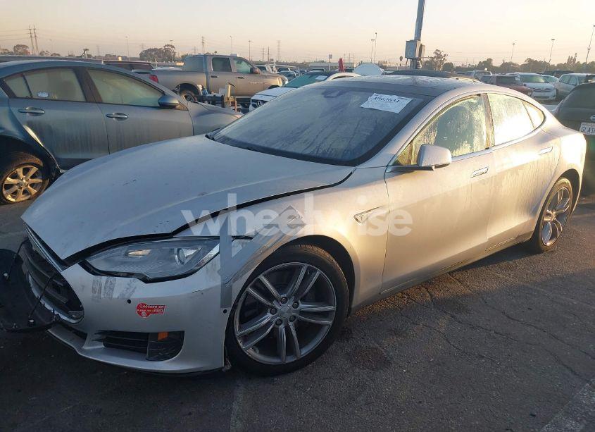 Photo 2 of 2015 Tesla Model S 70D/85D/P85D (VIN 5YJSA1E27FF114657)
