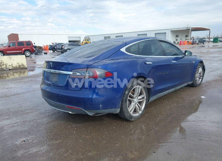 Photo 4 of 2016 Tesla Model S 60D/70D/75D/85D/90D (VIN 5YJSA1E27GF126793)