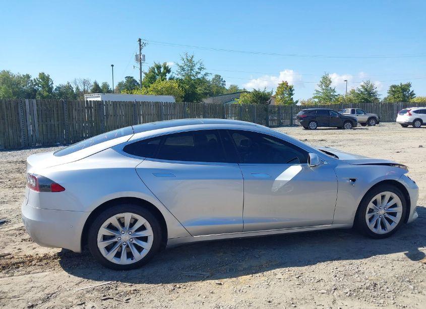 Photo 13 of 2017 Tesla Model S 100D/60D/75D/90D/P100D (VIN 5YJSA1E27HF226846)