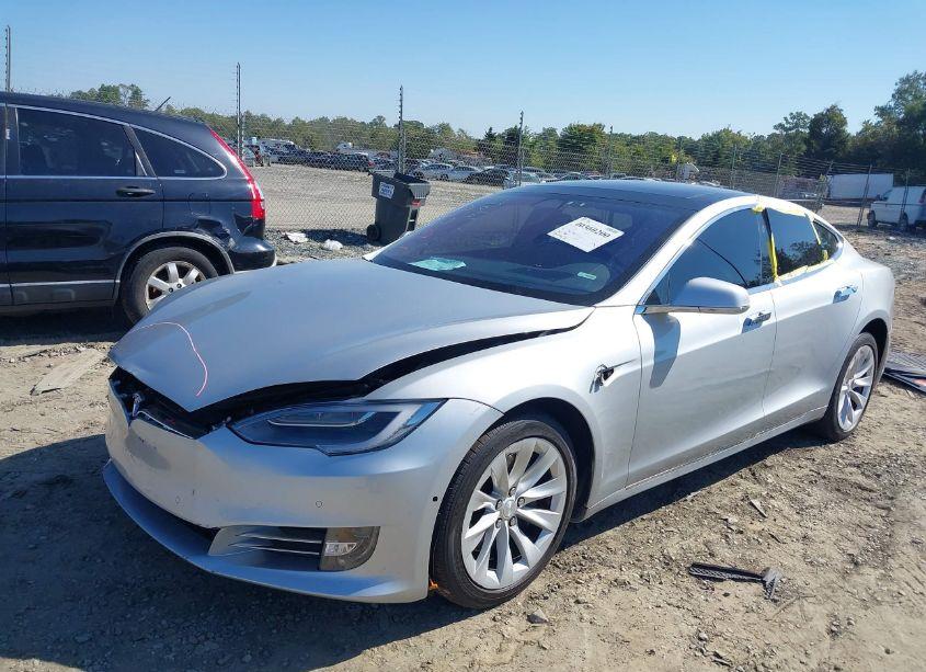 Photo 2 of 2017 Tesla Model S 100D/60D/75D/90D/P100D (VIN 5YJSA1E27HF226846)