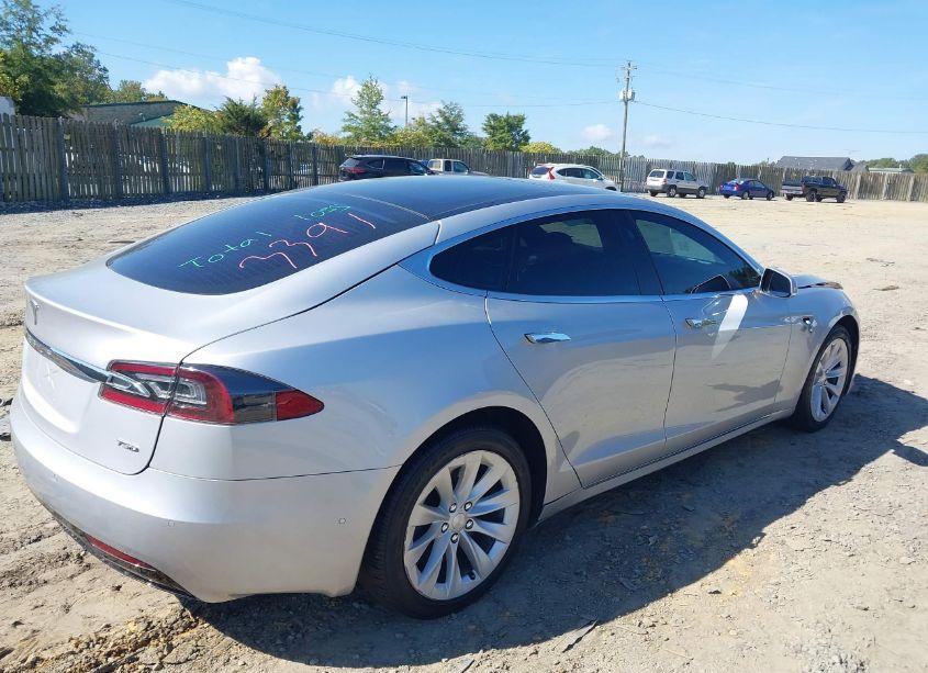 Photo 4 of 2017 Tesla Model S 100D/60D/75D/90D/P100D (VIN 5YJSA1E27HF226846)