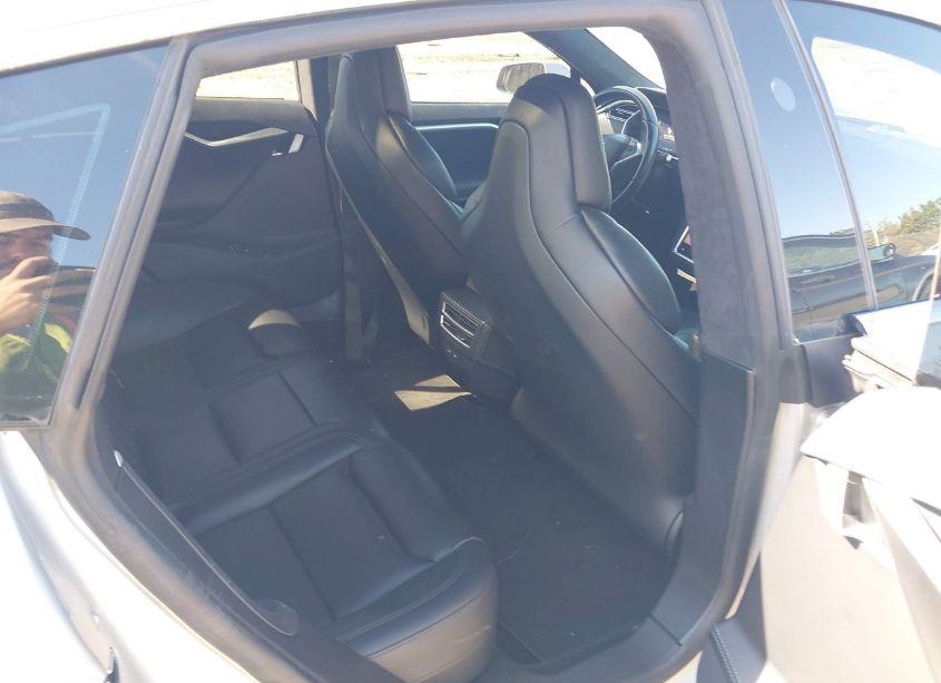 Photo 8 of 2017 Tesla Model S 100D/60D/75D/90D/P100D (VIN 5YJSA1E27HF226846)