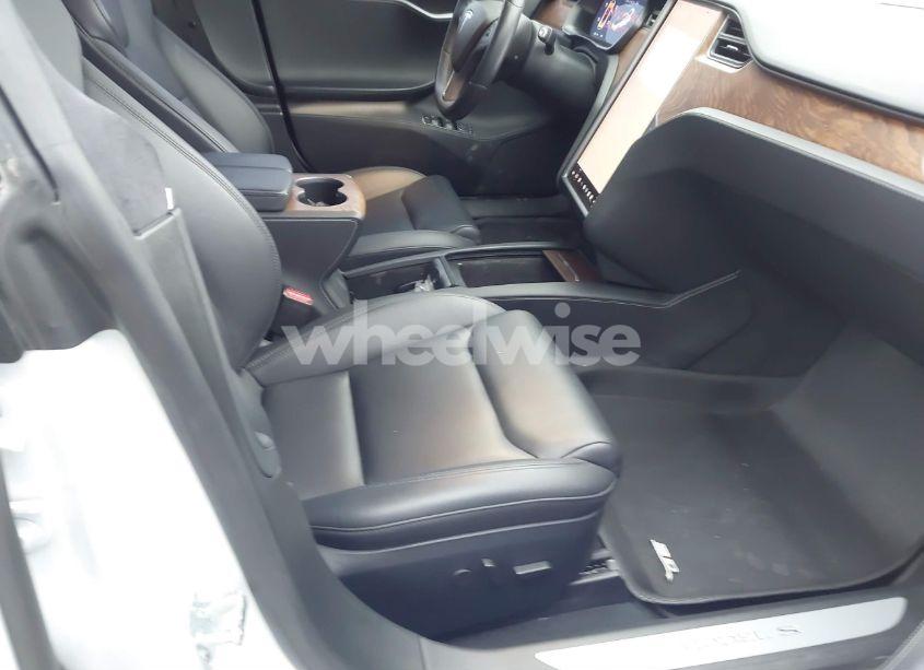 Photo 5 of 2020 Tesla Model S LONG RANGE DUAL MOTOR ALL-WHEEL DRIVE/LONG RANGE PLUS DUAL MOTOR ALL-WHEEL DRIVE (VIN 5YJSA1E27LF370700)