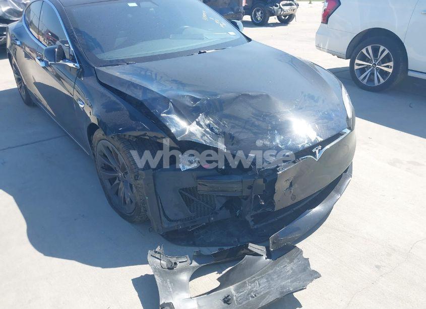 Photo 6 of 2020 Tesla Model S LONG RANGE DUAL MOTOR ALL-WHEEL DRIVE/LONG RANGE PLUS DUAL MOTOR ALL-WHEEL DRIVE (VIN 5YJSA1E27LF397346)